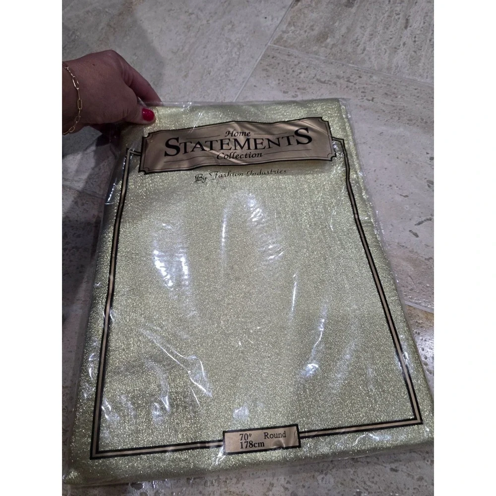 Gold Decor Home Fashions Easy Care Vinyl Tablecloth 70
